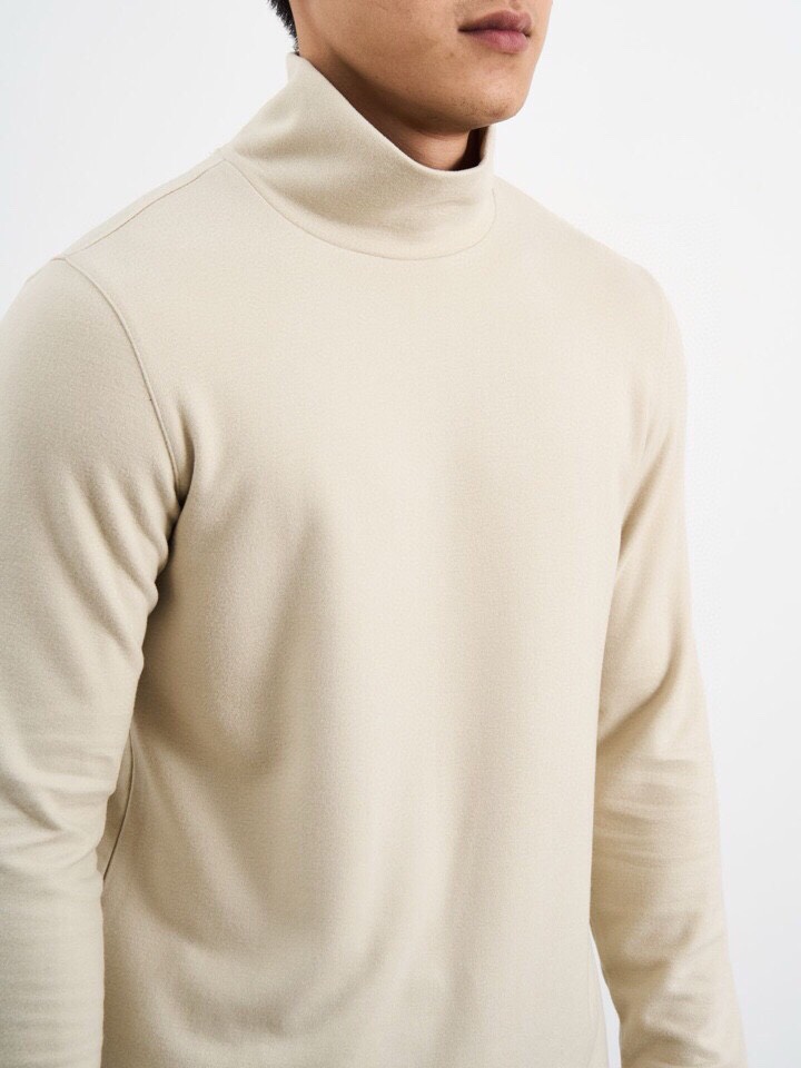 Gucci 古奇2025秋冬海外走秀款<🧸净版堆堆领>。高领长袖T恤，320克重羊毛+德绒混纺，自发热效