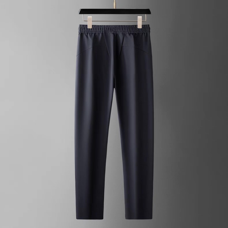 (Arcteryx）始祖鸟简约时尚休闲裤👖身穿着非常舒适 低调不失奢华 穿出去非常有档次,裤型款式和裁剪