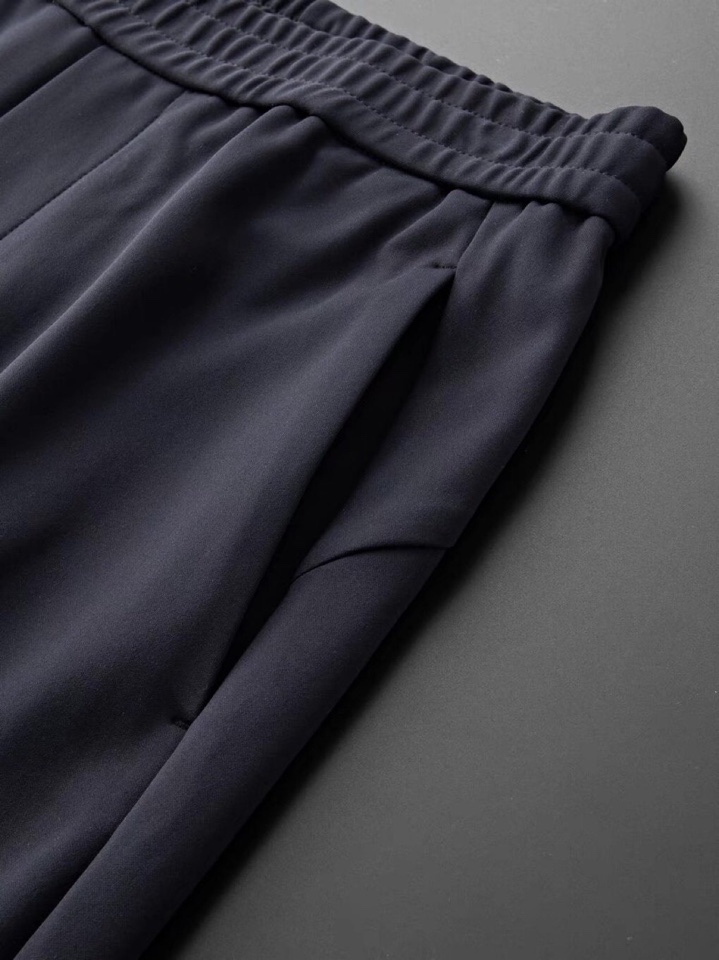 (Arcteryx）始祖鸟简约时尚休闲裤👖身穿着非常舒适 低调不失奢华 穿出去非常有档次,裤型款式和裁剪