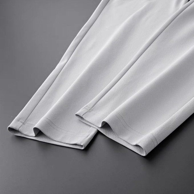 (Arcteryx）始祖鸟简约时尚休闲裤👖身穿着非常舒适 低调不失奢华 穿出去非常有档次,裤型款式和裁剪