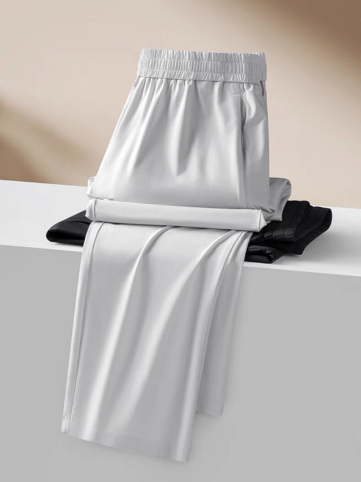 Armani 阿玛尼简约时尚休闲裤👖身穿着非常舒适 低调不失奢华 穿出去非常有档次,裤型款式和裁剪亦无需