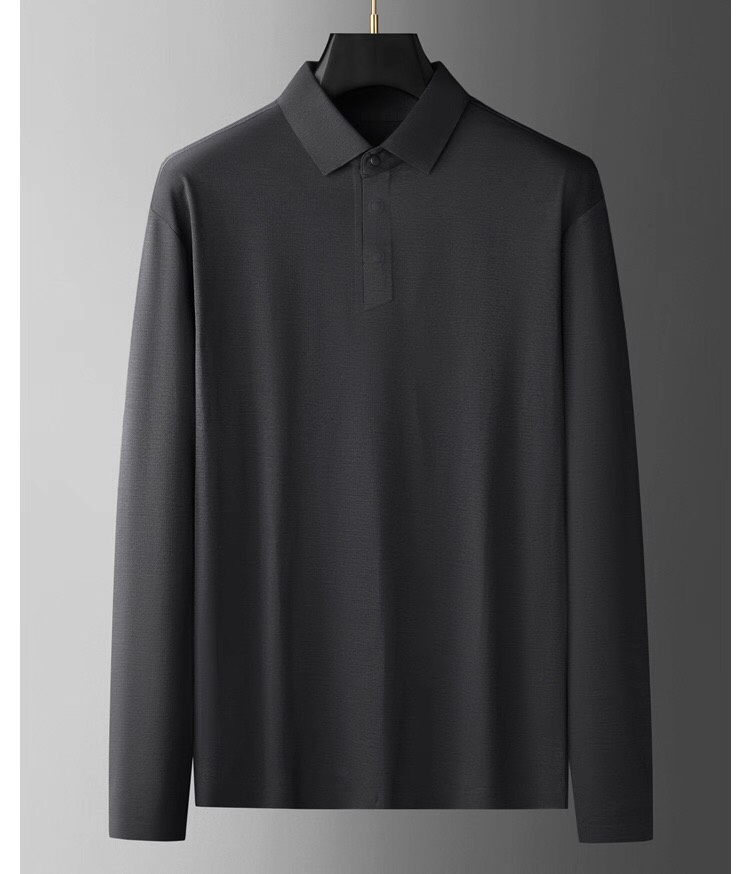 Descente迪桑特GOLF同款系列翻领长袖T恤，180克重杜邦索罗娜棉感材质，进口户外面料。以针织的