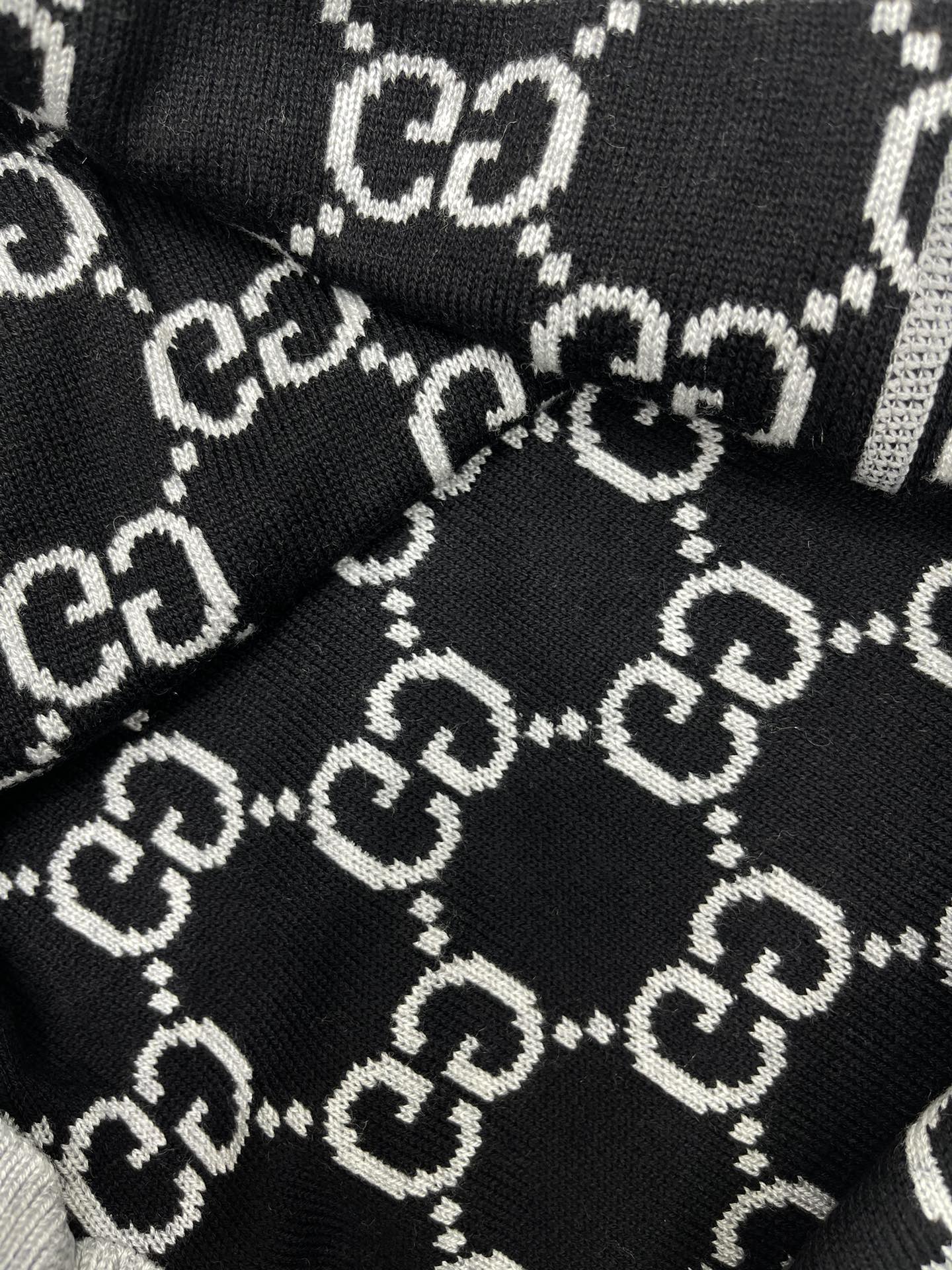 𝗚𝗨𝗖𝗖*古驰羊毛提花Polo衫式连衣裙短袖Polo衫式的领口，带着一股休闲又优雅的气质，既不会过于正式