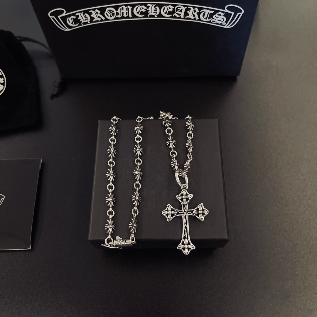 Chrome Hearts 克罗心