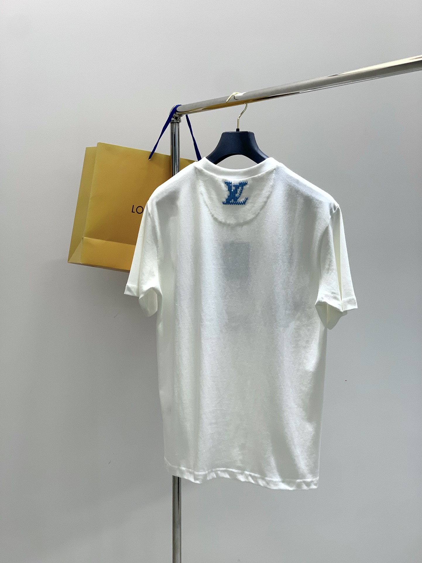 ，LouisVuitton 路易威登，2025夏季最新款，专柜同步有售，原单狠货，时尚休闲圆领短袖T恤，