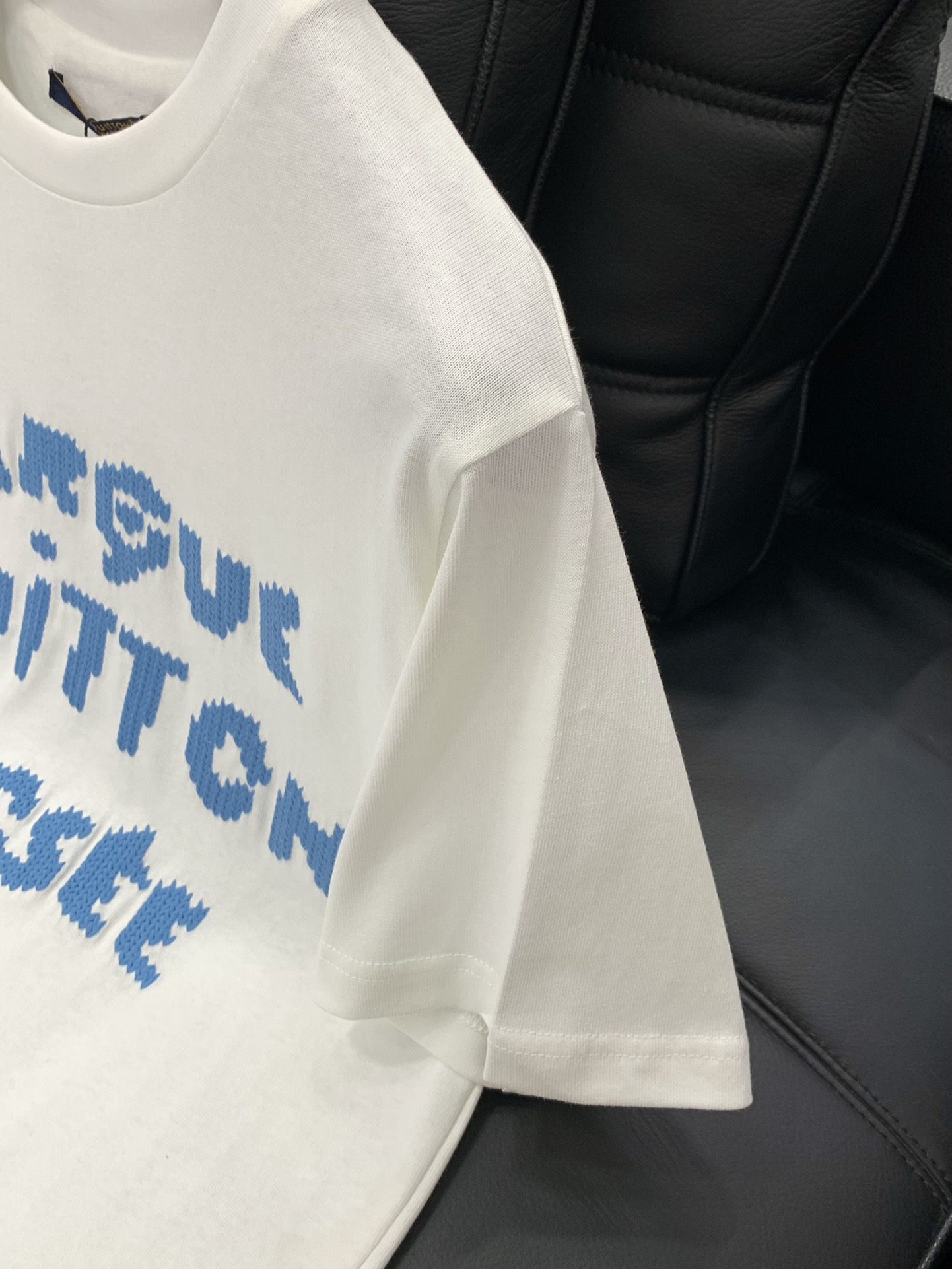 ，LouisVuitton 路易威登，2025夏季最新款，专柜同步有售，原单狠货，时尚休闲圆领短袖T恤，