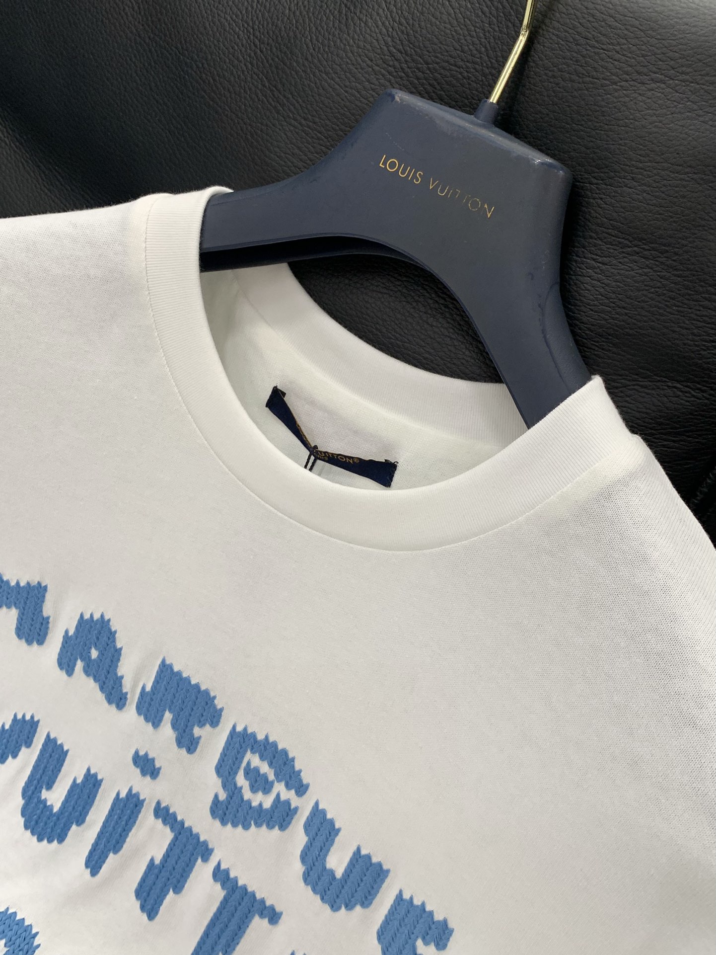 ，LouisVuitton 路易威登，2025夏季最新款，专柜同步有售，原单狠货，时尚休闲圆领短袖T恤，