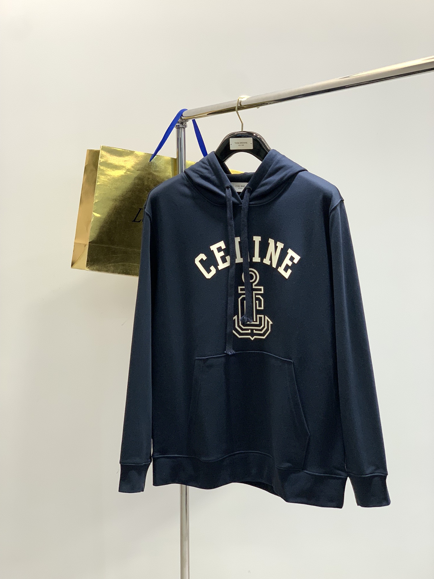 ，Celine 瑟琳，2025秋季新品，专柜同步有售，原单狠货，时尚休闲连帽卫衣，采用进口原版面料，顶级