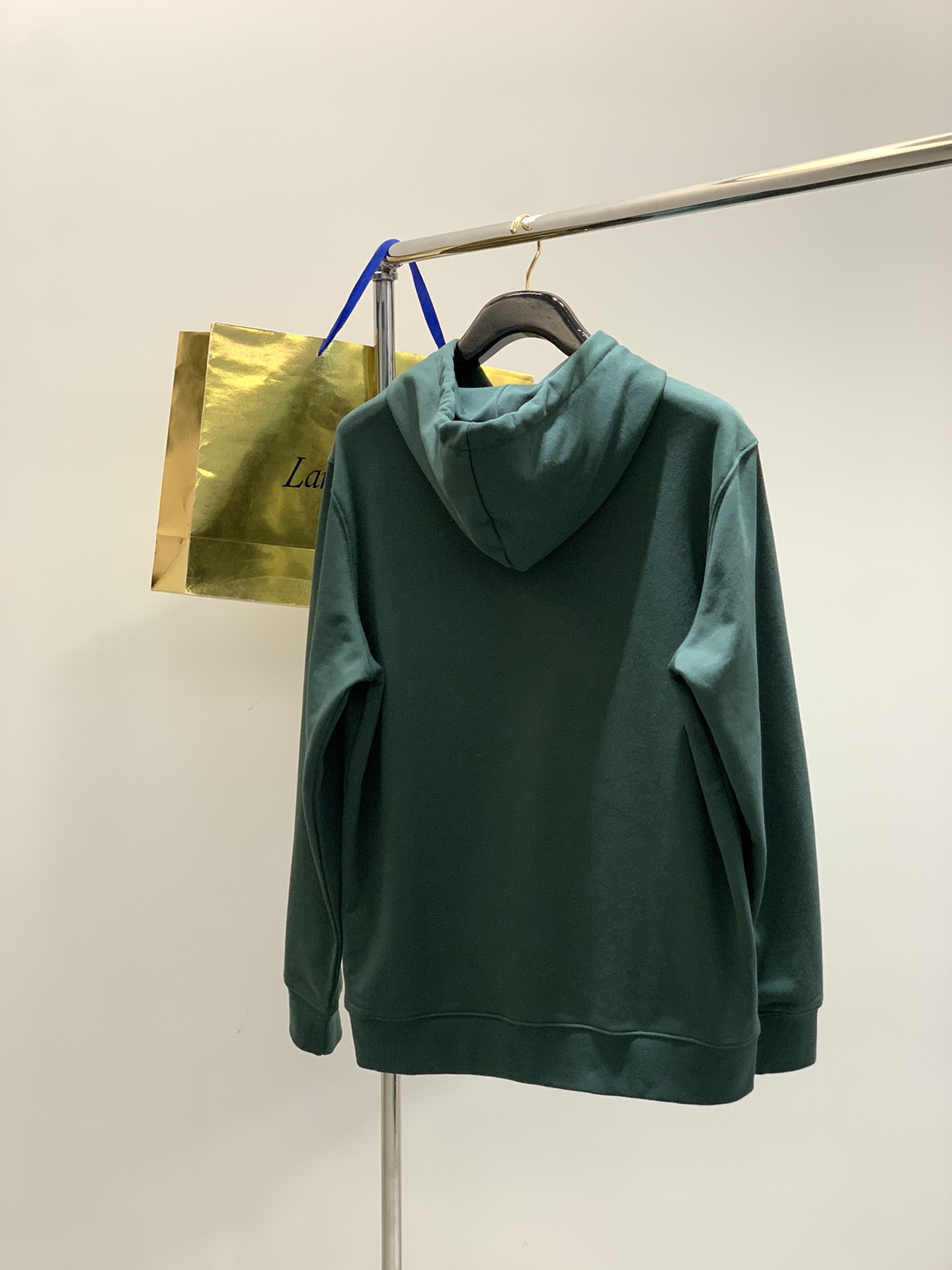 ，Celine 瑟琳，2025秋季新品，专柜同步有售，原单狠货，时尚休闲连帽卫衣，采用进口原版面料，顶级