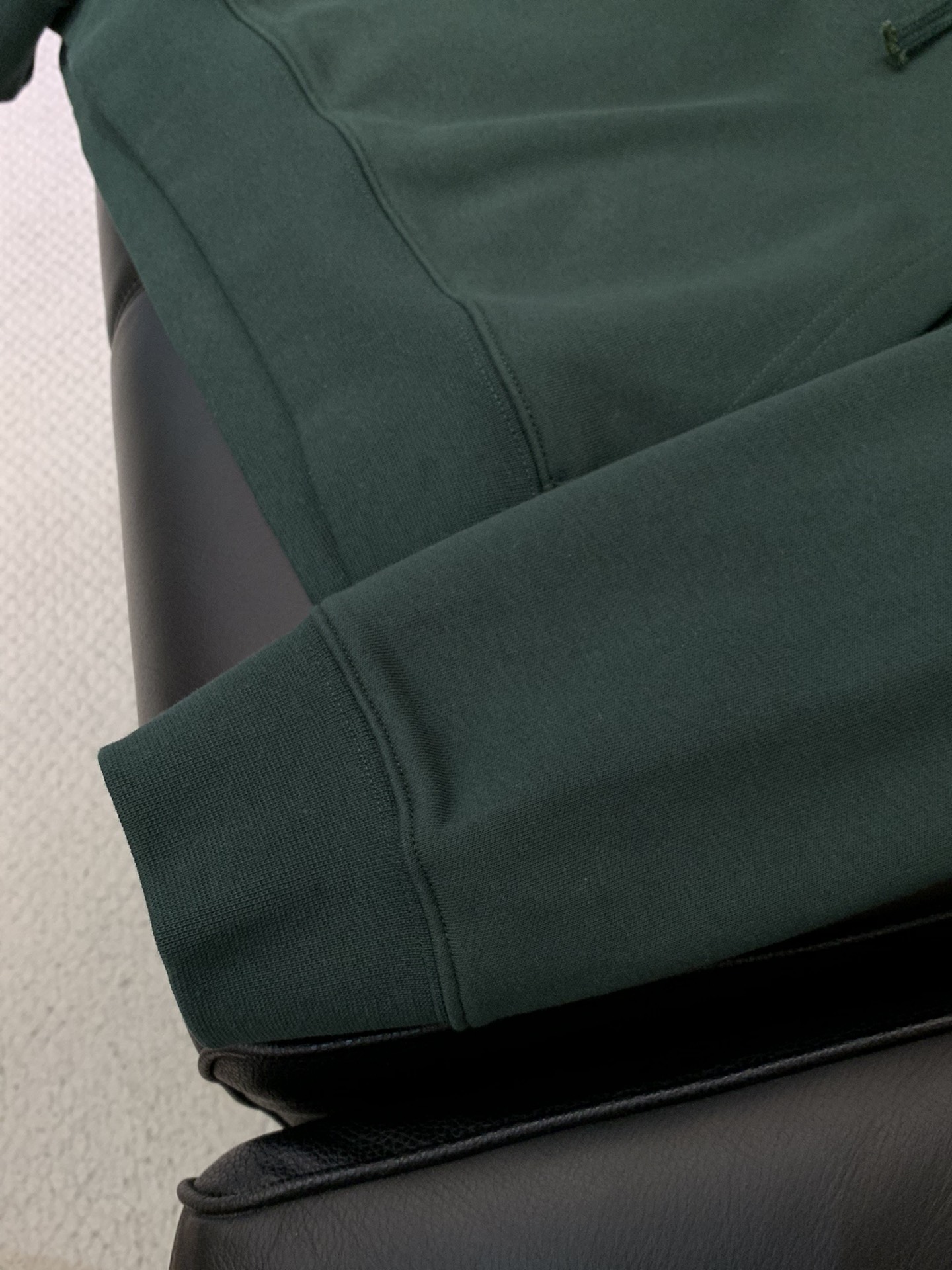 ，Celine 瑟琳，2025秋季新品，专柜同步有售，原单狠货，时尚休闲连帽卫衣，采用进口原版面料，顶级