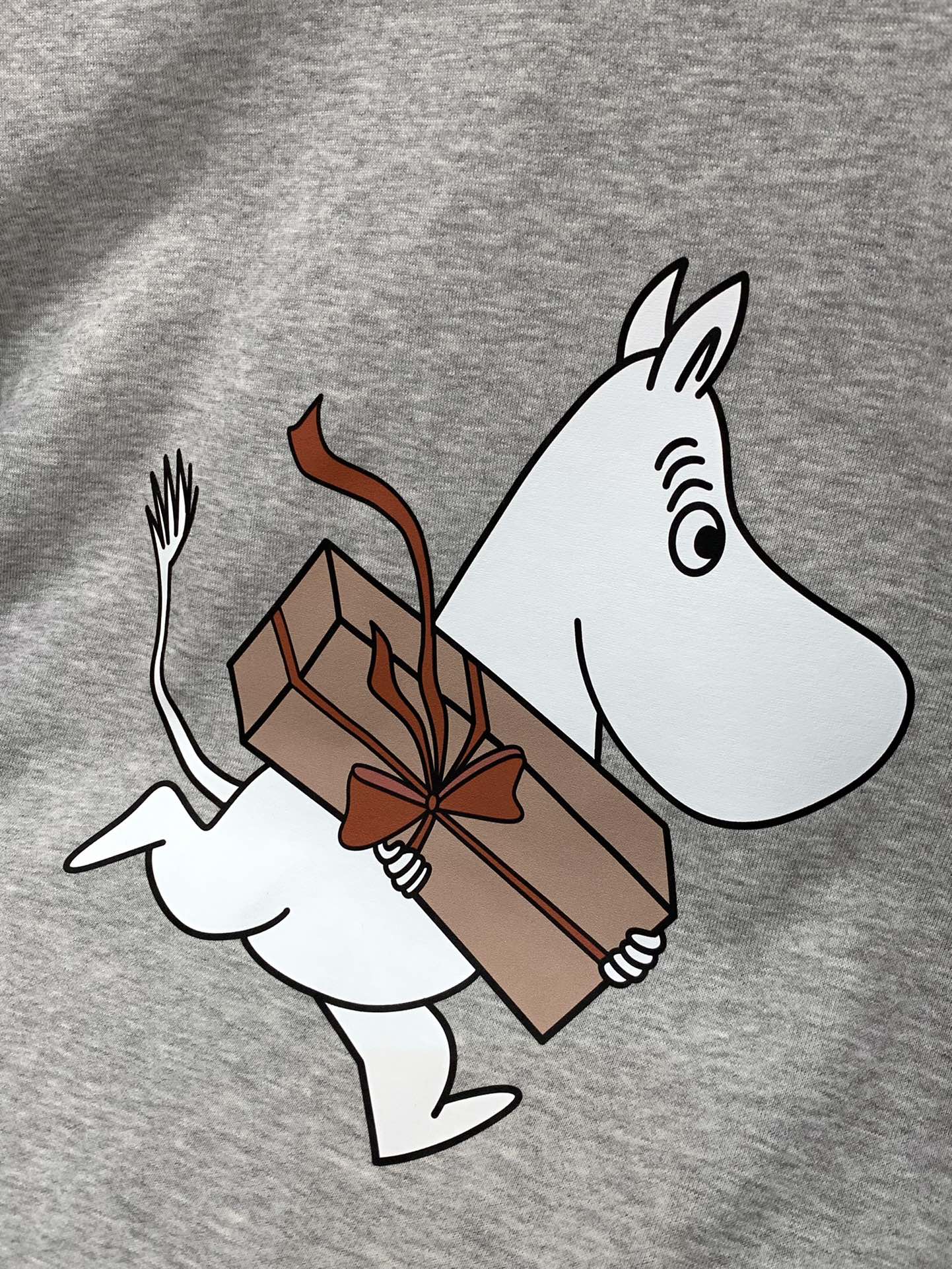 ，Acne Studios 瑞典时尚品牌，2025秋季最新款，时尚休闲圆领长袖卫衣，官网专柜同步有售，原