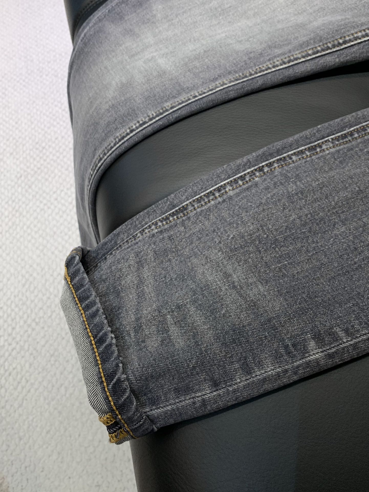 ，Dior 迪奥，2025秋季新品，官网专柜同步有售，原单狠货，时尚休闲水洗牛仔裤，超级有范儿的一款牛仔