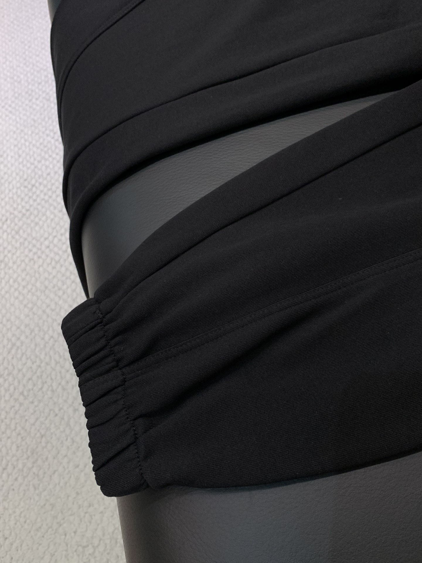 ，ARCTERYX 始祖鸟，2025秋季新品，时尚休闲裤，专柜同步有售，原单狠货，采用进口原版面料，顶级