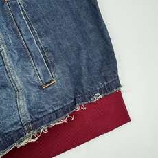。Balenciaga 刺绣牛仔兜帽外套定制雾蓝锁纹纯棉牛仔料 以及赤焰磨绒卫衣料 质感卓越 温润如棉 。Balenciaga 刺绣牛仔兜帽外套定制雾蓝锁纹纯棉牛仔料 以及赤焰磨绒卫衣料 质感卓越 温润如棉