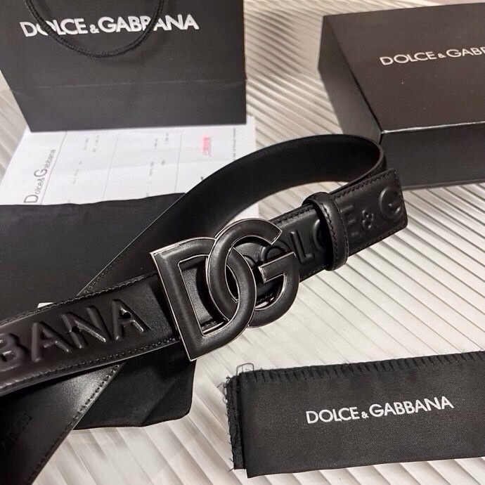 Dolce&Gabbana 全新浮雕小牛皮腰带，满载干练态度，尽显巧思 ，宽度.40mm
