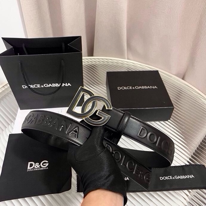 Dolce&Gabbana 全新浮雕小牛皮腰带，满载干练态度，尽显巧思 ，宽度.40mm