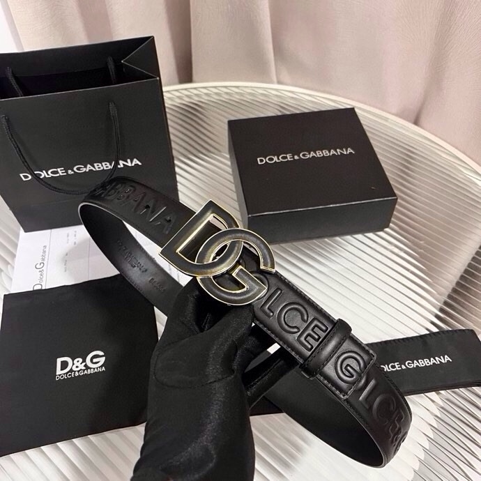 Dolce&Gabbana 全新浮雕小牛皮腰带，满载干练态度，尽显巧思 ，宽度.40mm