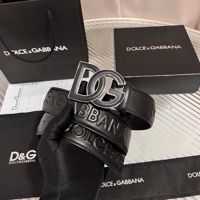 Dolce&Gabbana 全新浮雕小牛皮腰带，满载干练态度，尽显巧思 ，宽度.40mm