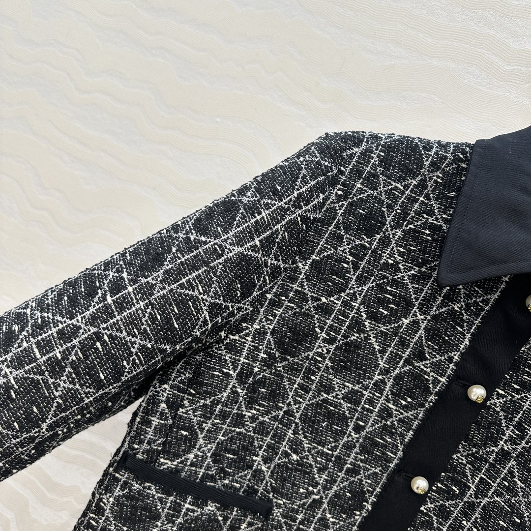 爆单推荐❤️原单品质！Miss D 25早秋新品戴妃藤格纹翻领夹克外套，白富美必入单品，开发定制立体编织