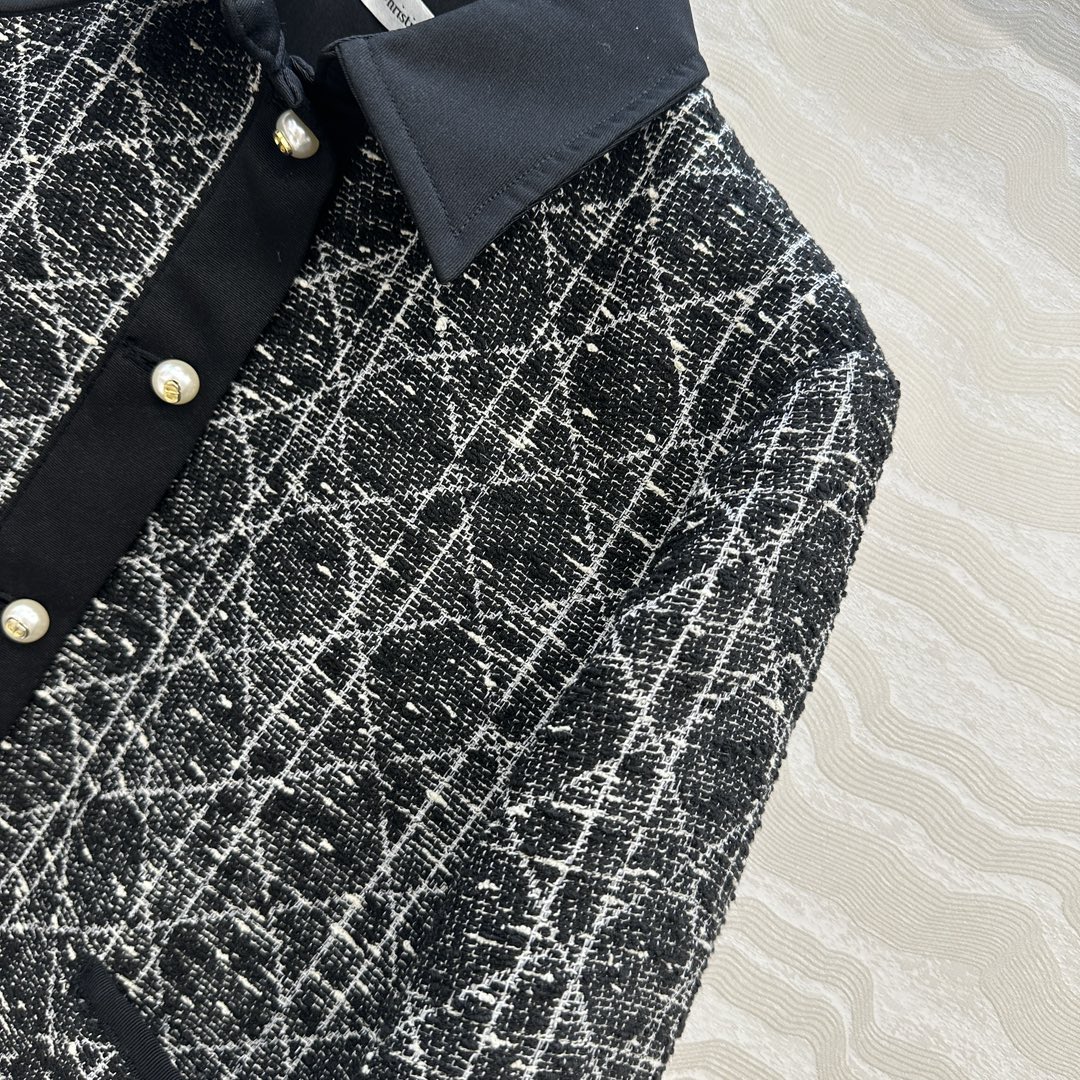 爆单推荐❤️原单品质！Miss D 25早秋新品戴妃藤格纹翻领夹克外套，白富美必入单品，开发定制立体编织