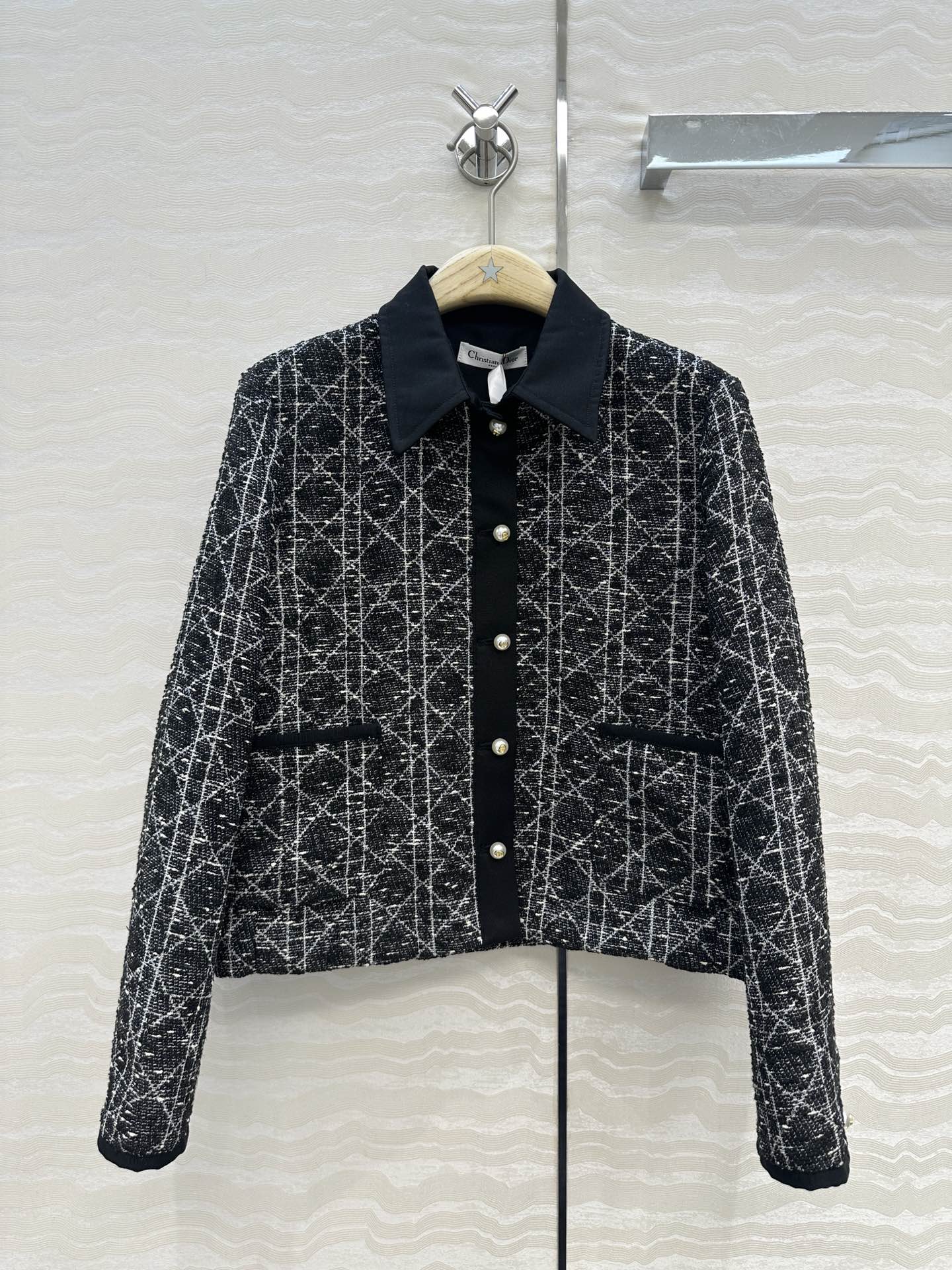 爆单推荐❤️原单品质！Miss D 25早秋新品戴妃藤格纹翻领夹克外套，白富美必入单品，开发定制立体编织