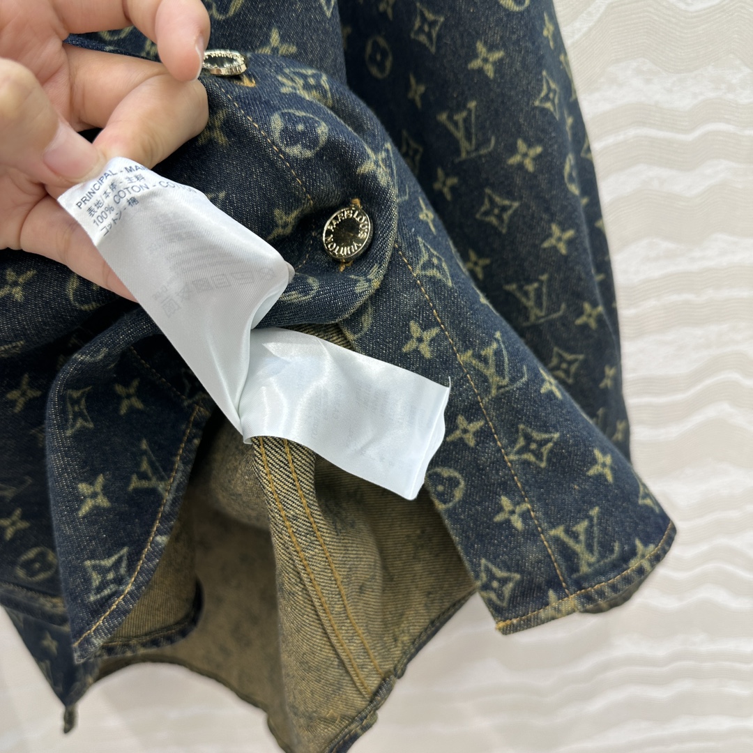 独家首发❤️ 爆单推荐，L25s春夏新品Romantique系列，MONOGRAM激光印花logo牛仔衬