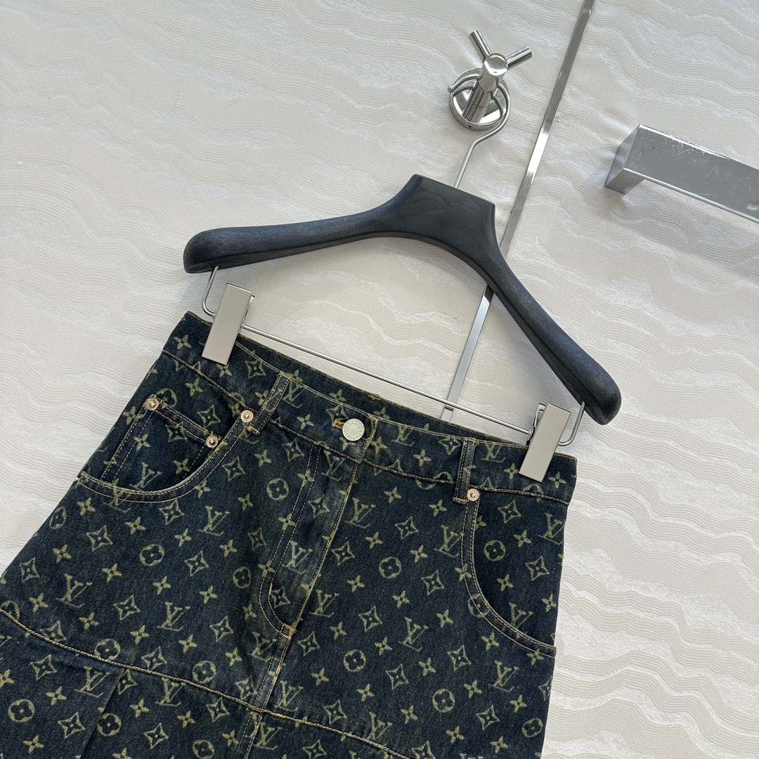 独家首发❤️ 爆单推荐，L25s春夏新品Romantique系列，MONOGRAM激光印花logo牛仔半