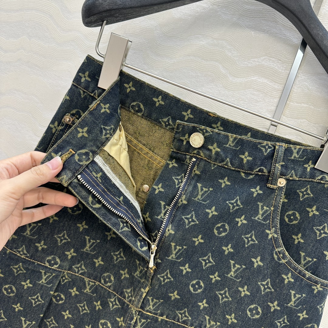 独家首发❤️ 爆单推荐，L25s春夏新品Romantique系列，MONOGRAM激光印花logo牛仔半