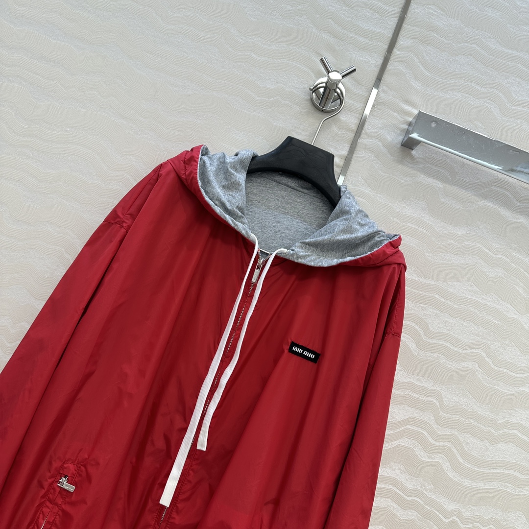 独家首发❤️原单品质，miu系知识分子时髦风overzise连帽卫衣外套！刘浩存同款双面可穿设计，格蕾系