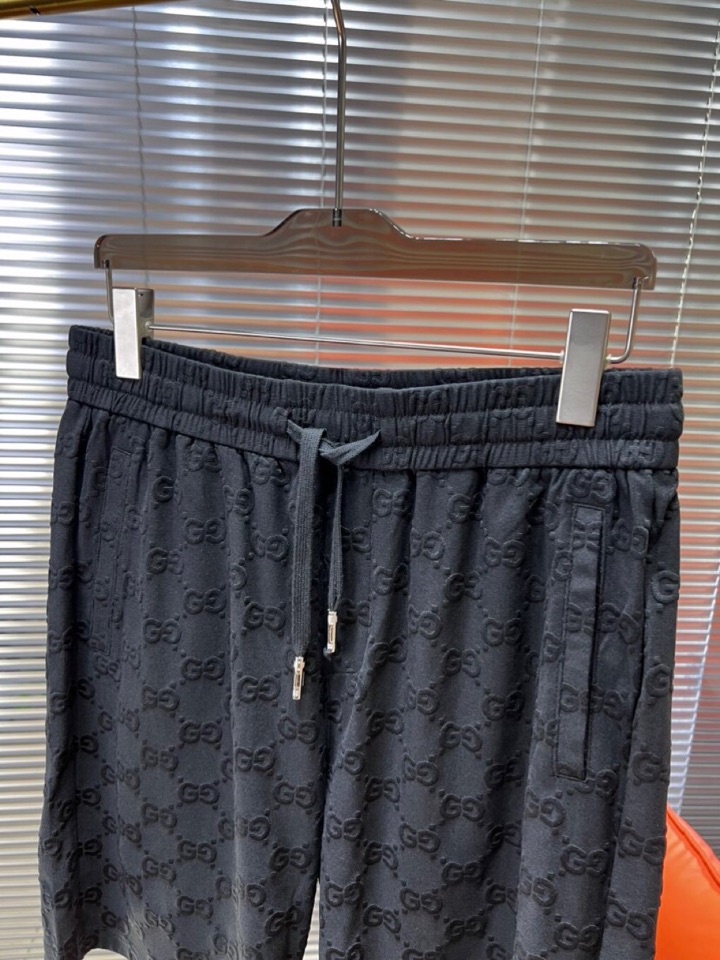 Gucci 古奇满印提花短裤，采用80支双股100%精梳长绒棉，双龙头大提花机，非常非常立体的提花结构，