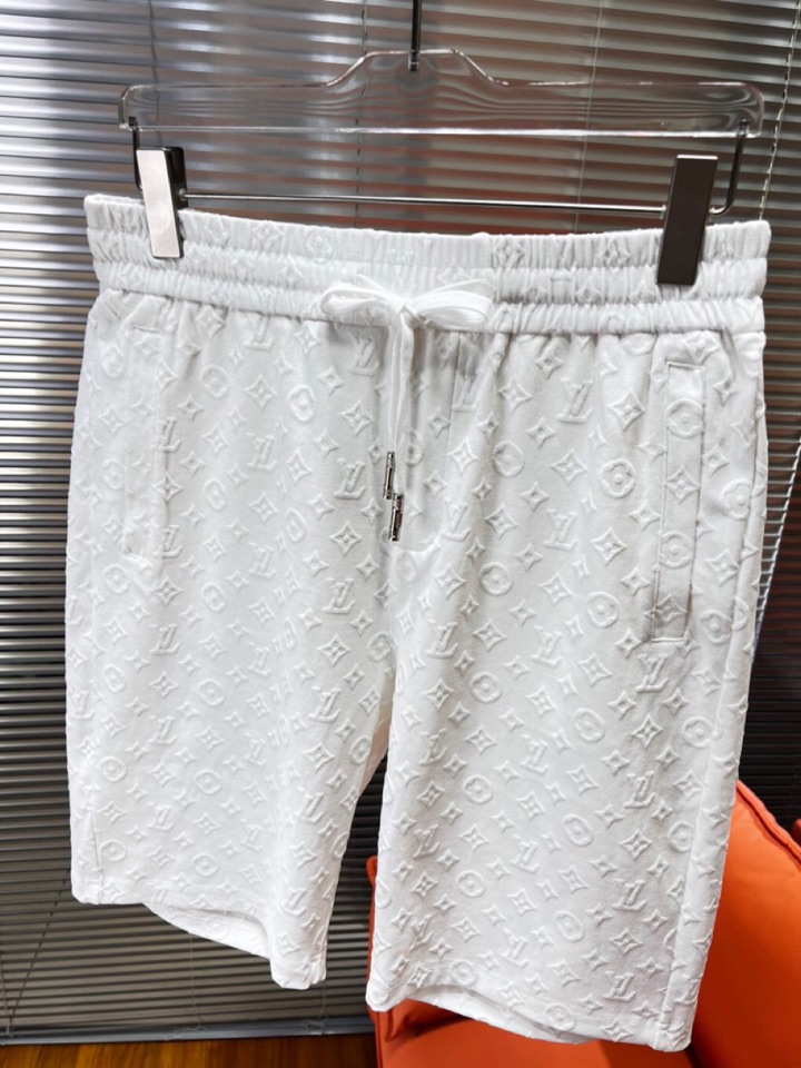 Louis Vuitton 路易威登 LV 驴牌满印提花短裤，采用80支双股100%精梳长绒棉，双龙头大