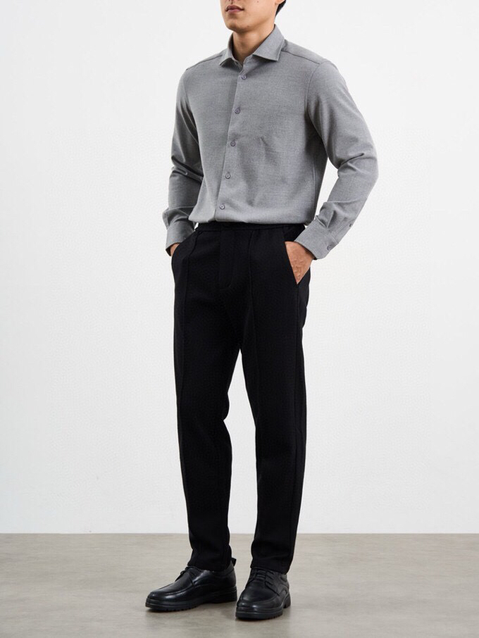 Loro Piana 诺悠翩雅lP🆕 秋冬系列长袖衬衫，260克重仿羊绒斜纹面料。采用聚酯纤维经特殊加工