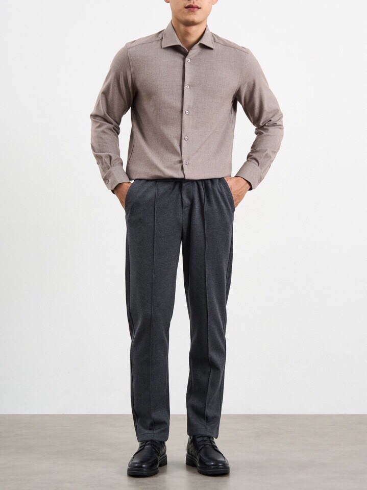 Loro Piana 诺悠翩雅lP🆕 秋冬系列长袖衬衫，260克重仿羊绒斜纹面料。采用聚酯纤维经特殊加工