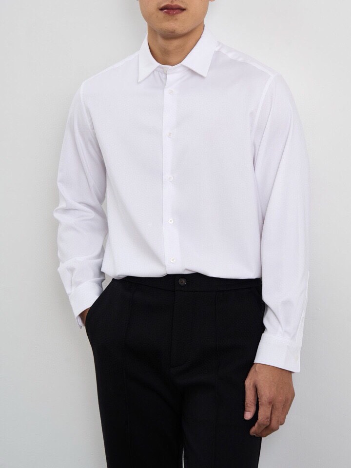 Ermenegildo Zegna 杰尼亚2025秋冬长袖衬衫，185克重莫代尔羊毛混纺面料。4种材质混