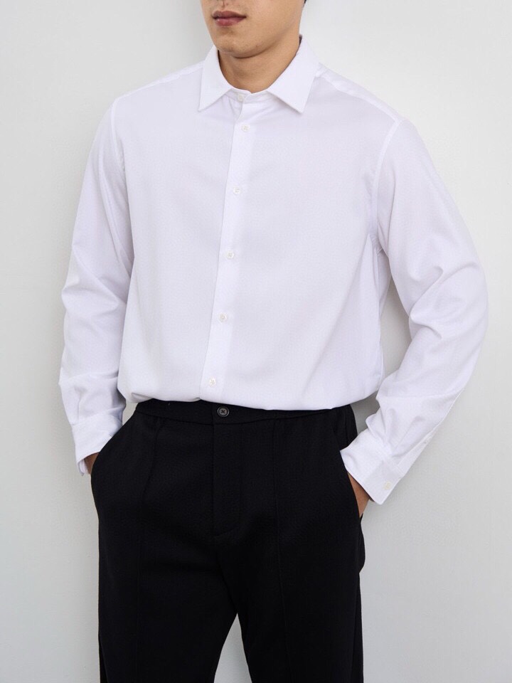 Ermenegildo Zegna 杰尼亚2025秋冬长袖衬衫，185克重莫代尔羊毛混纺面料。4种材质混