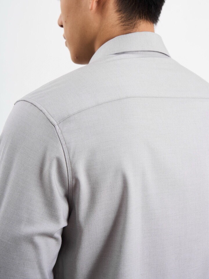 Ermenegildo Zegna 杰尼亚2025秋冬长袖衬衫，185克重莫代尔羊毛混纺面料。4种材质混