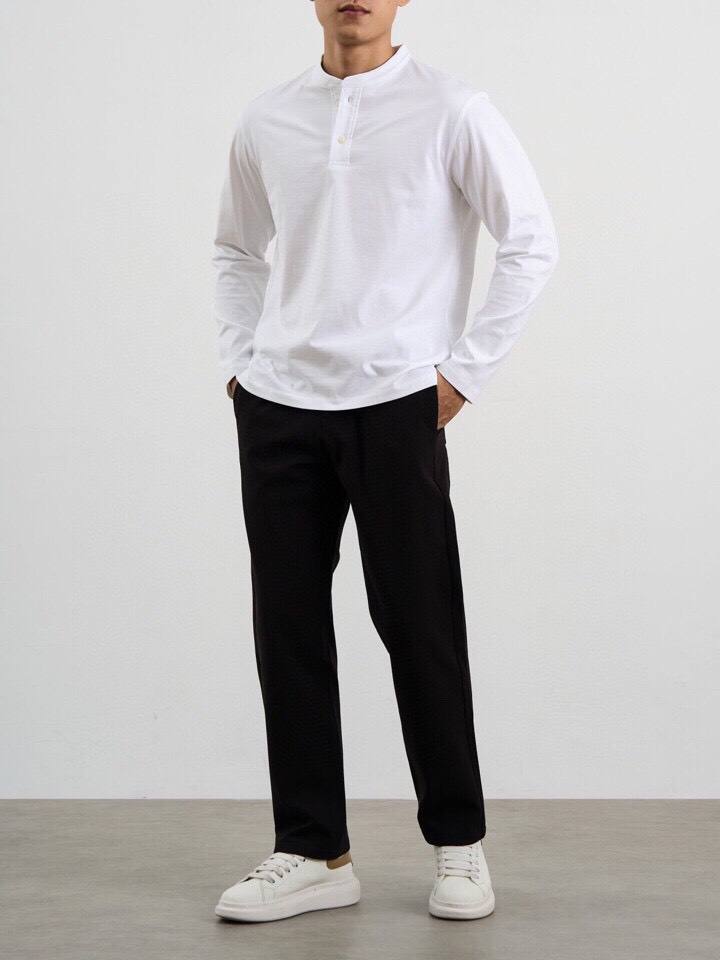 Loro Piana 诺悠翩雅lP🆕 秋冬美式经典复古亨利领长袖T恤，随着时间推移，现又成为各大奢侈品牌