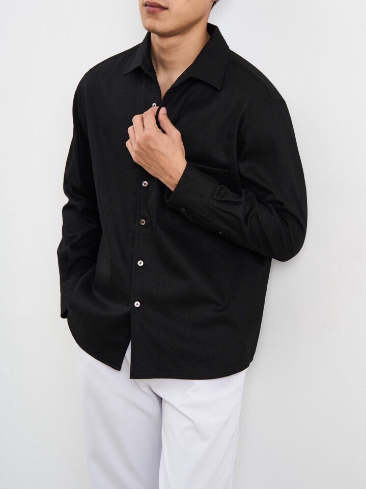 Loro Piana 诺悠翩雅lP🆕 秋冬慵懒老钱风格调同款系列长袖衬衫，220克重，麻棉斜纹材质。长绒