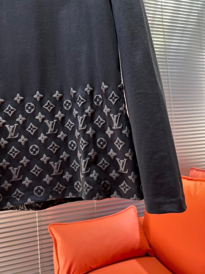 Louis Vuitton 路易威登驴家 LV2025新款圆领长袖T恤，男女同款情侣款，数码植绒发泡四叶