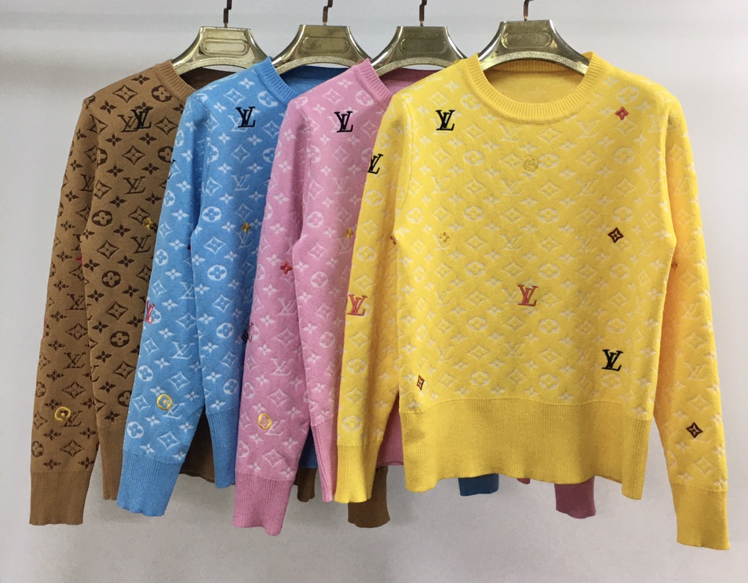 NO:517589,0291 Donkey's new embroidered round neck concave letter logo knitted top SML blue, yellow, pink, brown, louis vuitton, louis vuitton, alexander wang198609090291 驴家新款刺绣圆领凹凸字母logo针织上衣 SML 蓝色、黄色、粉色、咖色,,louis vuitton,louis vuitton,alexander wang,Women's clothing