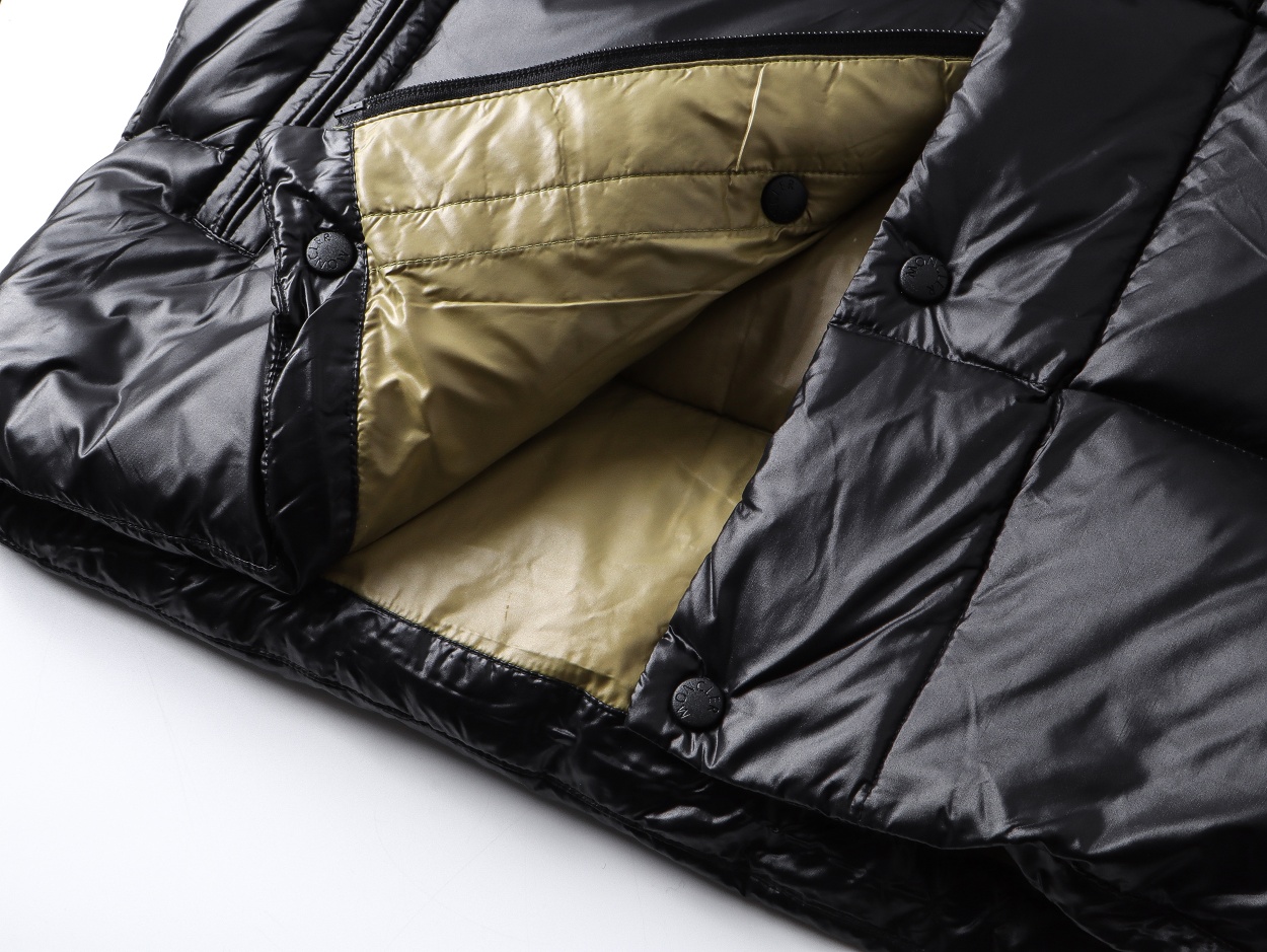 MONCLER 1952限定版 ダウンジャケット ブラック