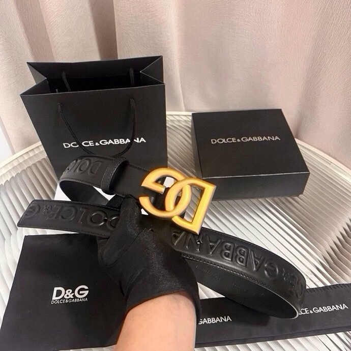 Dolce&Gabbana 全新浮雕小牛皮腰带，满载干练态度，尽显巧思 ，宽度.40mm