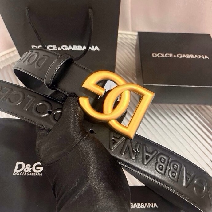 Dolce&Gabbana 全新浮雕小牛皮腰带，满载干练态度，尽显巧思 ，宽度.40mm