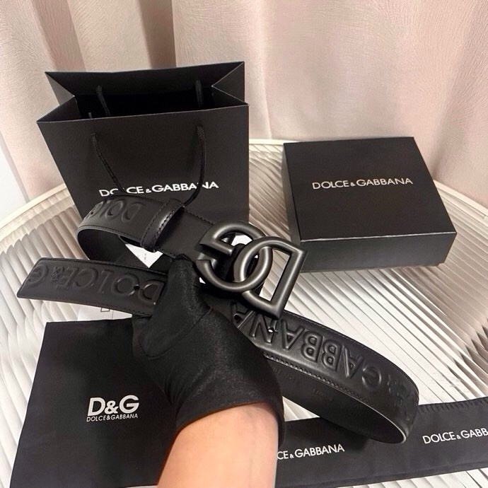 Dolce&Gabbana 全新浮雕小牛皮腰带，满载干练态度，尽显巧思 ，宽度.40mm