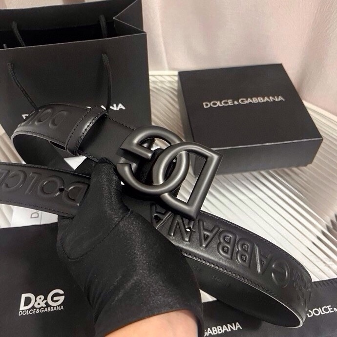 Dolce&Gabbana 全新浮雕小牛皮腰带，满载干练态度，尽显巧思 ，宽度.40mm