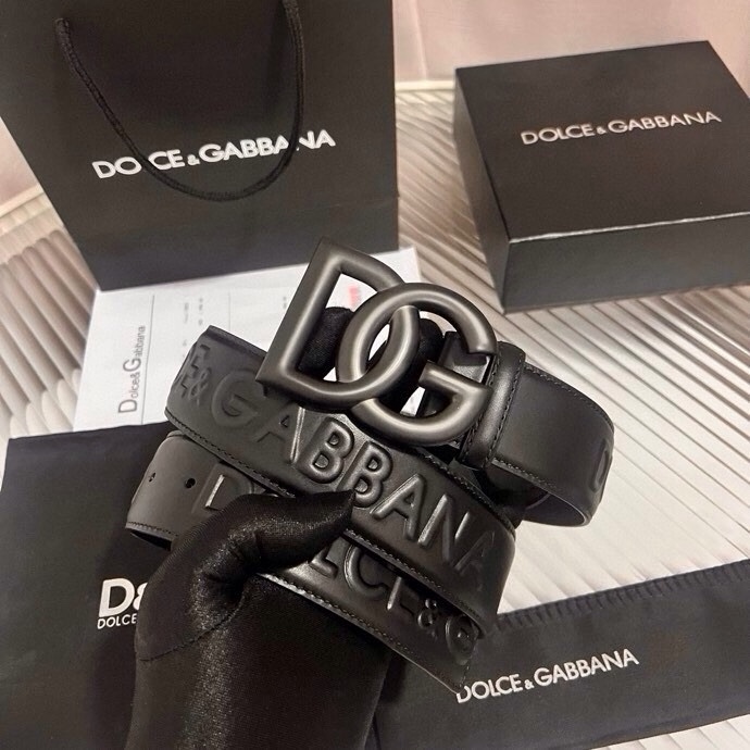 Dolce&Gabbana 全新浮雕小牛皮腰带，满载干练态度，尽显巧思 ，宽度.40mm