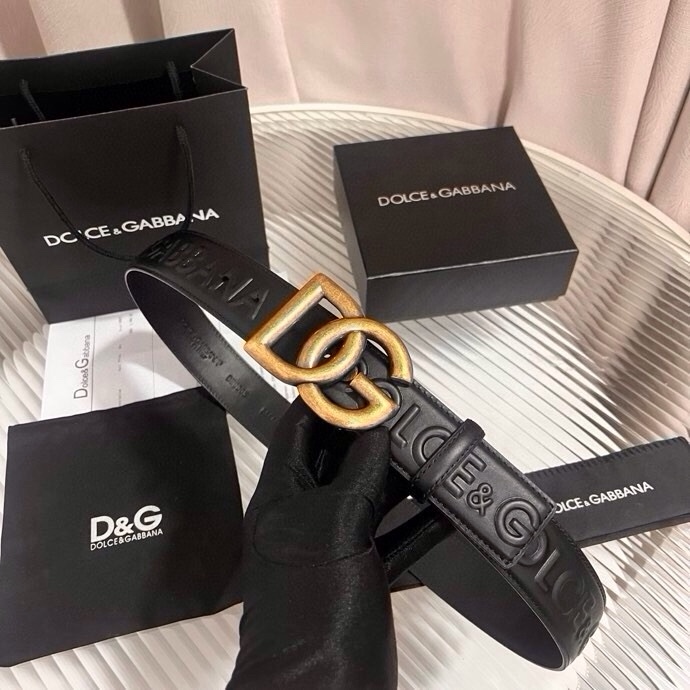 Dolce&Gabbana 全新浮雕小牛皮腰带，满载干练态度，尽显巧思 ，宽度.40mm
