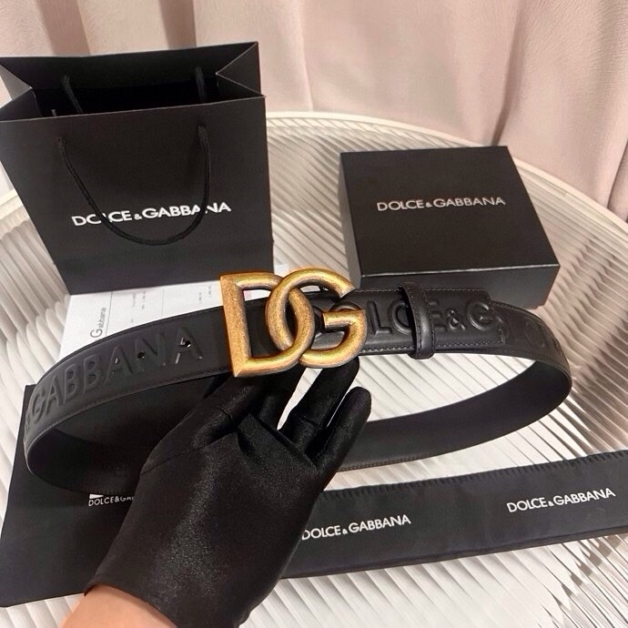 Dolce&Gabbana 全新浮雕小牛皮腰带，满载干练态度，尽显巧思 ，宽度.40mm