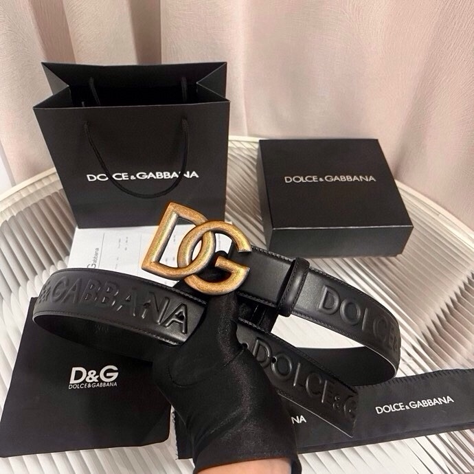 Dolce&Gabbana 全新浮雕小牛皮腰带，满载干练态度，尽显巧思 ，宽度.40mm