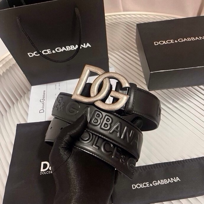 Dolce&Gabbana 全新浮雕小牛皮腰带，满载干练态度，尽显巧思 ，宽度.40mm
